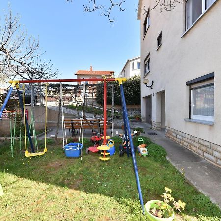 Traditional Apartment In Zadar With Garden Номер фото