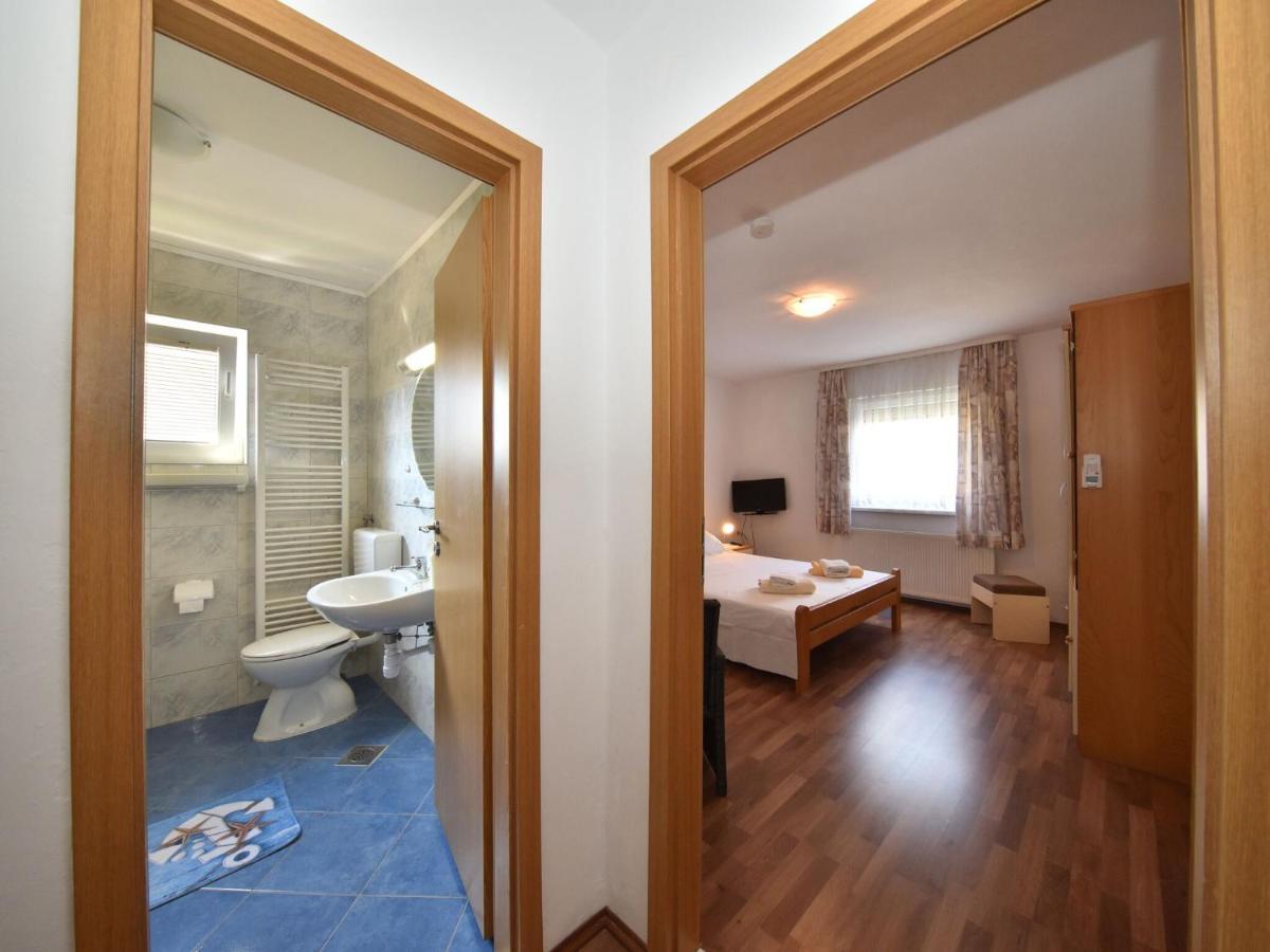 Traditional Apartment In Zadar With Garden Экстерьер фото