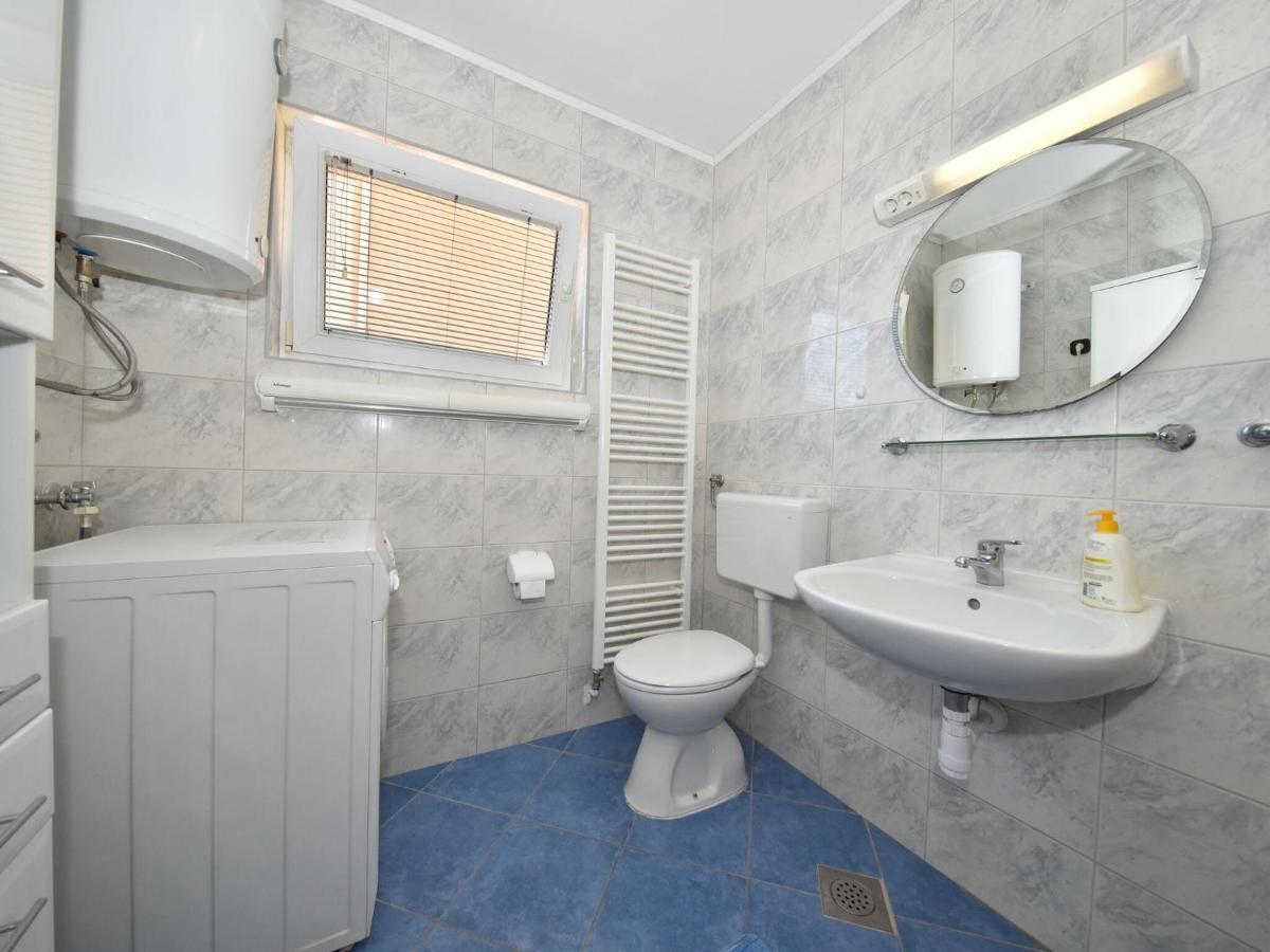 Traditional Apartment In Zadar With Garden Экстерьер фото