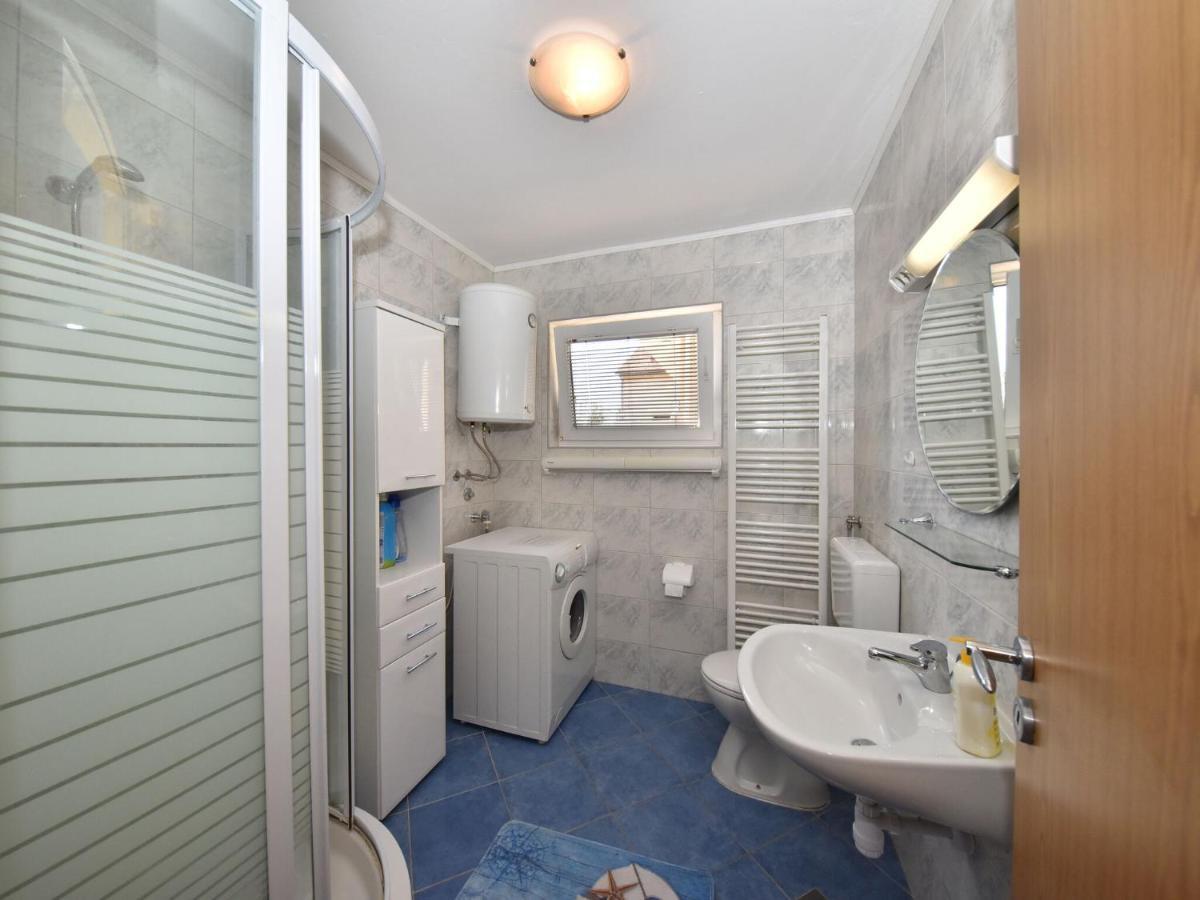 Traditional Apartment In Zadar With Garden Экстерьер фото